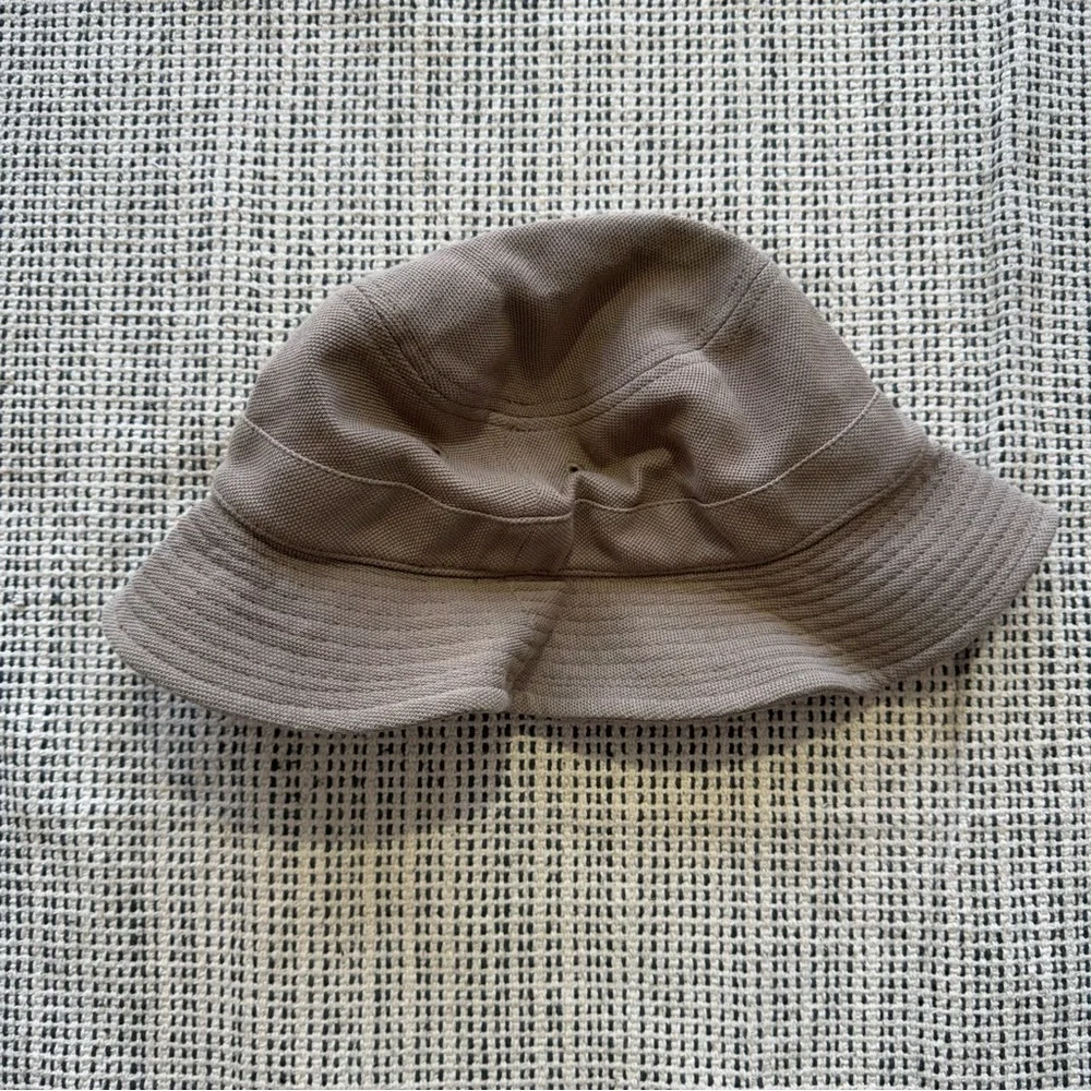 LACOSTE Men's Bucket Hat Size 2 - Picture 2 of 5